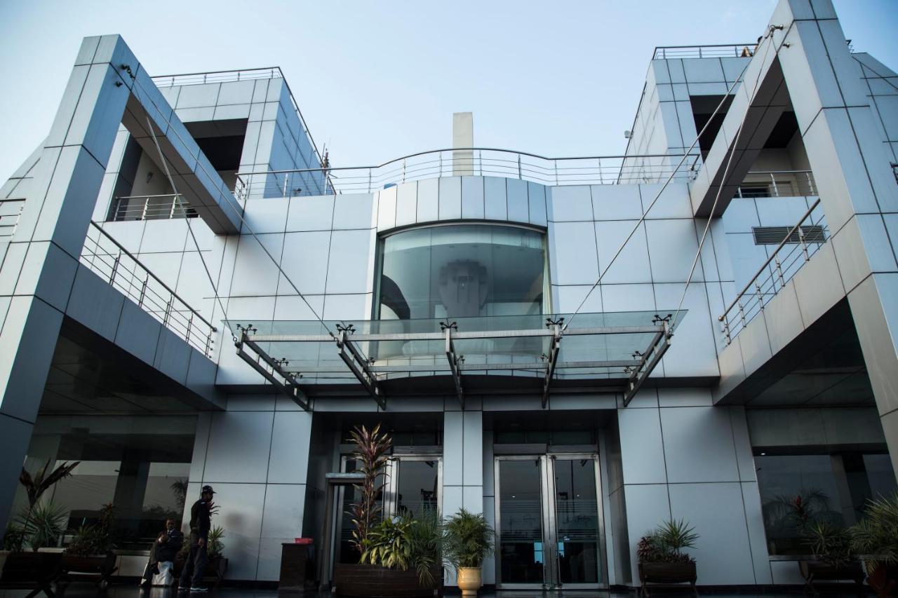 Hotel Akbars Kinara Sialkot Luaran gambar