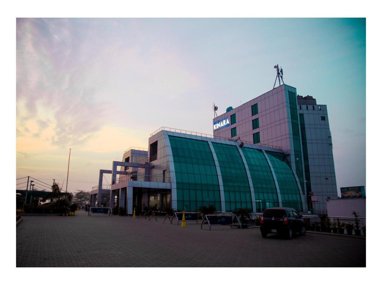 Hotel Akbars Kinara Sialkot Luaran gambar