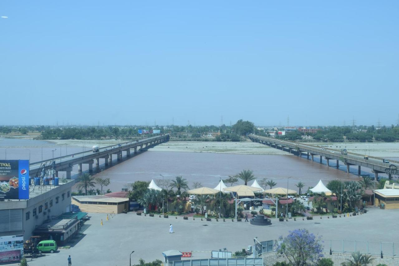 Hotel Akbars Kinara Sialkot Luaran gambar